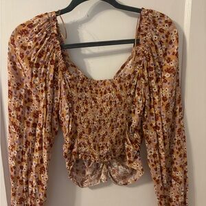Sophia Rue size medium, floral top with 3/4 length sleeves